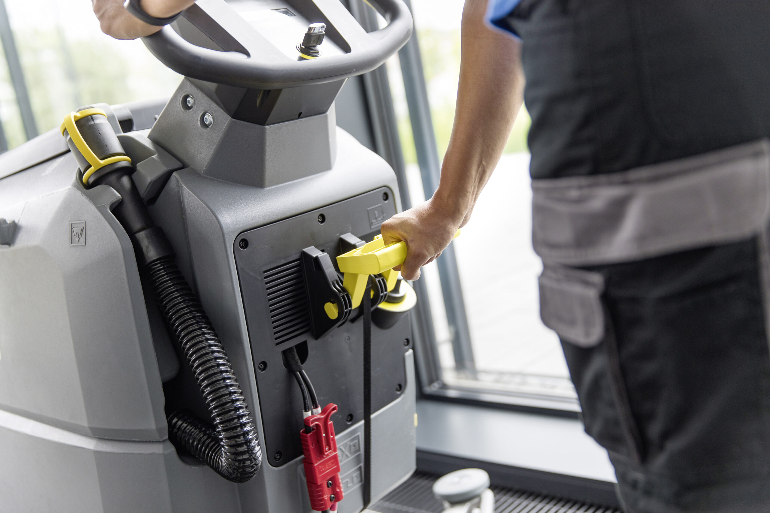 Kärcher Scheuersaugmaschine BD 50/55 W Classic Bp Pack 115Ah – Bild 4