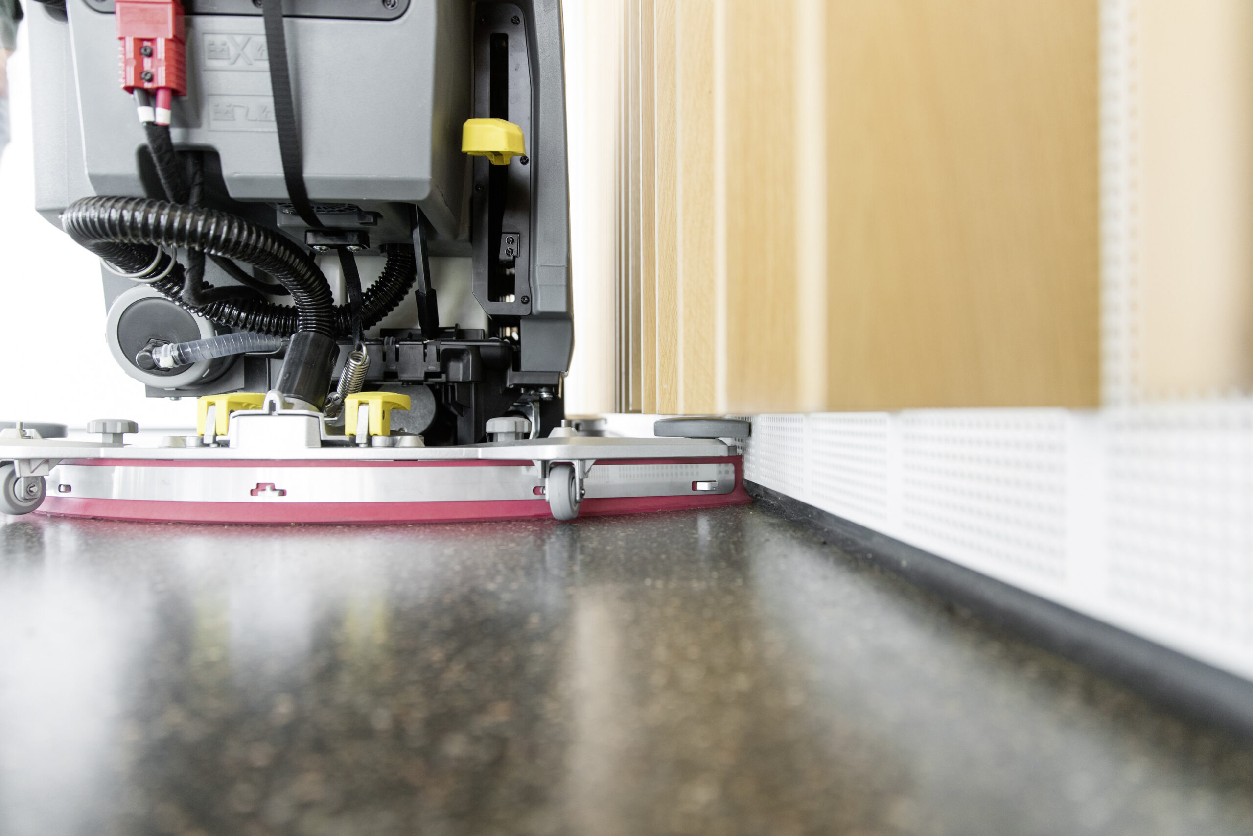 Kärcher Scheuersaugmaschine BD 50/55 W Classic Bp Pack 115Ah – Bild 2