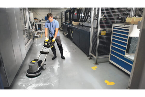 Kärcher FloorPro Intensiv-Grundreiniger RM752 extra 200l - Image 2