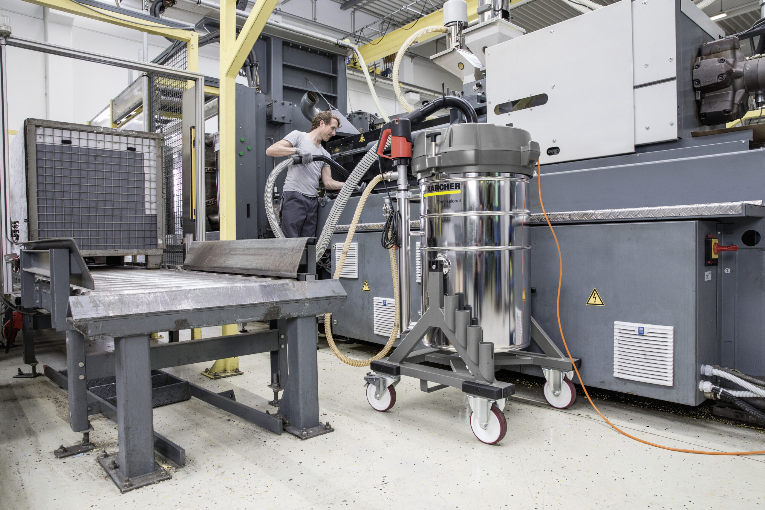 Kärcher Industriesauger IVR-L 100/24-2 Tc Me Dp – Bild 2