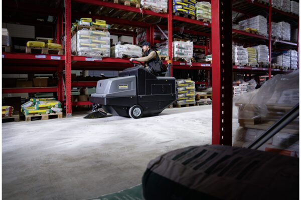 Kärcher Industrie Aufsitz-Kehrsaugmaschine KM 105/180 R Bp Pack Classic - Image 2