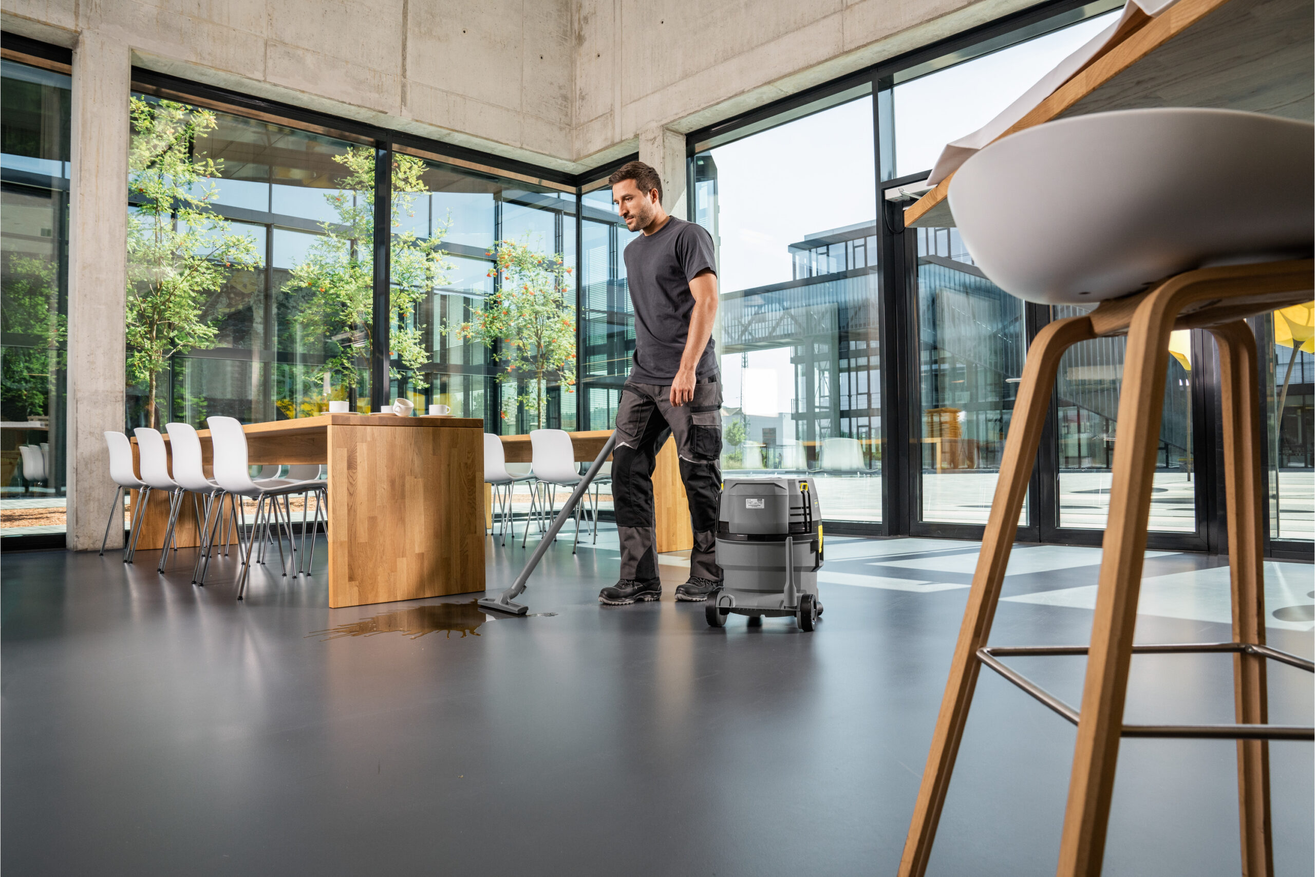 Kärcher Akku-Nass-Trockensauger NT 22/1 Ap Bp L – Bild 2