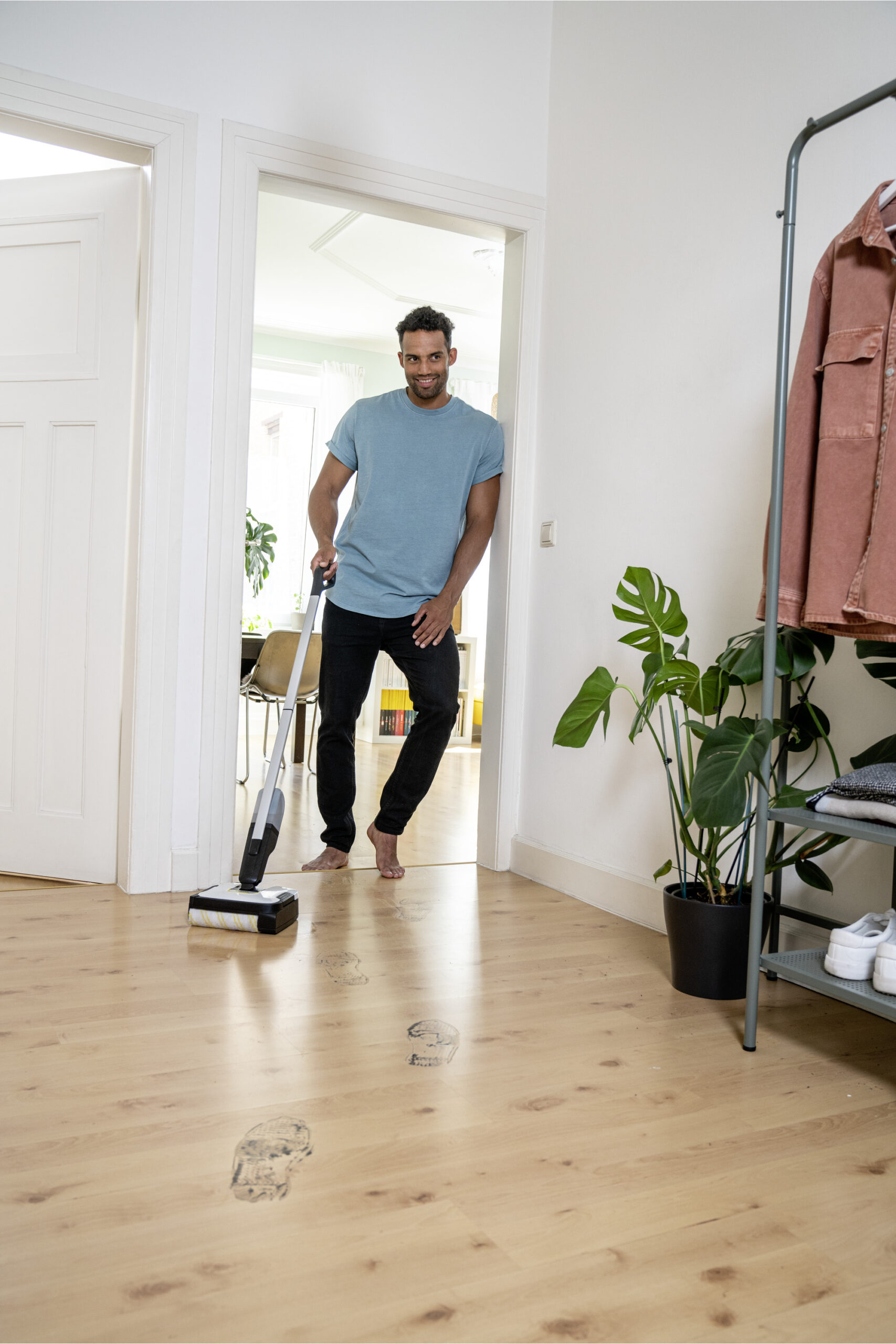 Kärcher  Hartbodenreiniger FC 2-4 Battery Set – Bild 5