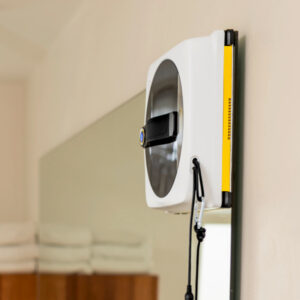 Sensori per il riconoscimento di finestre senza telaio e superfici vetrate